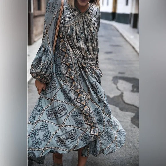 FREE PEOPLE pink city midi dress-small like new(missing slip)